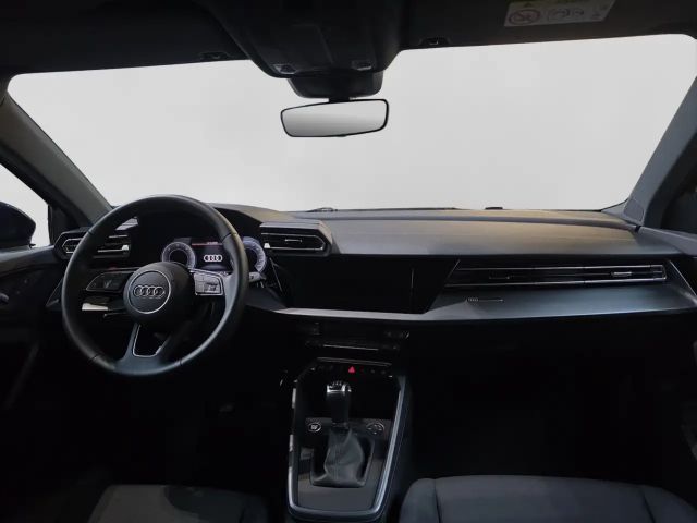 Audi A3 30 TDI Sedan