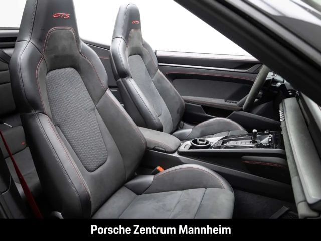 Porsche 992 4 Cabrio Carrera GTS