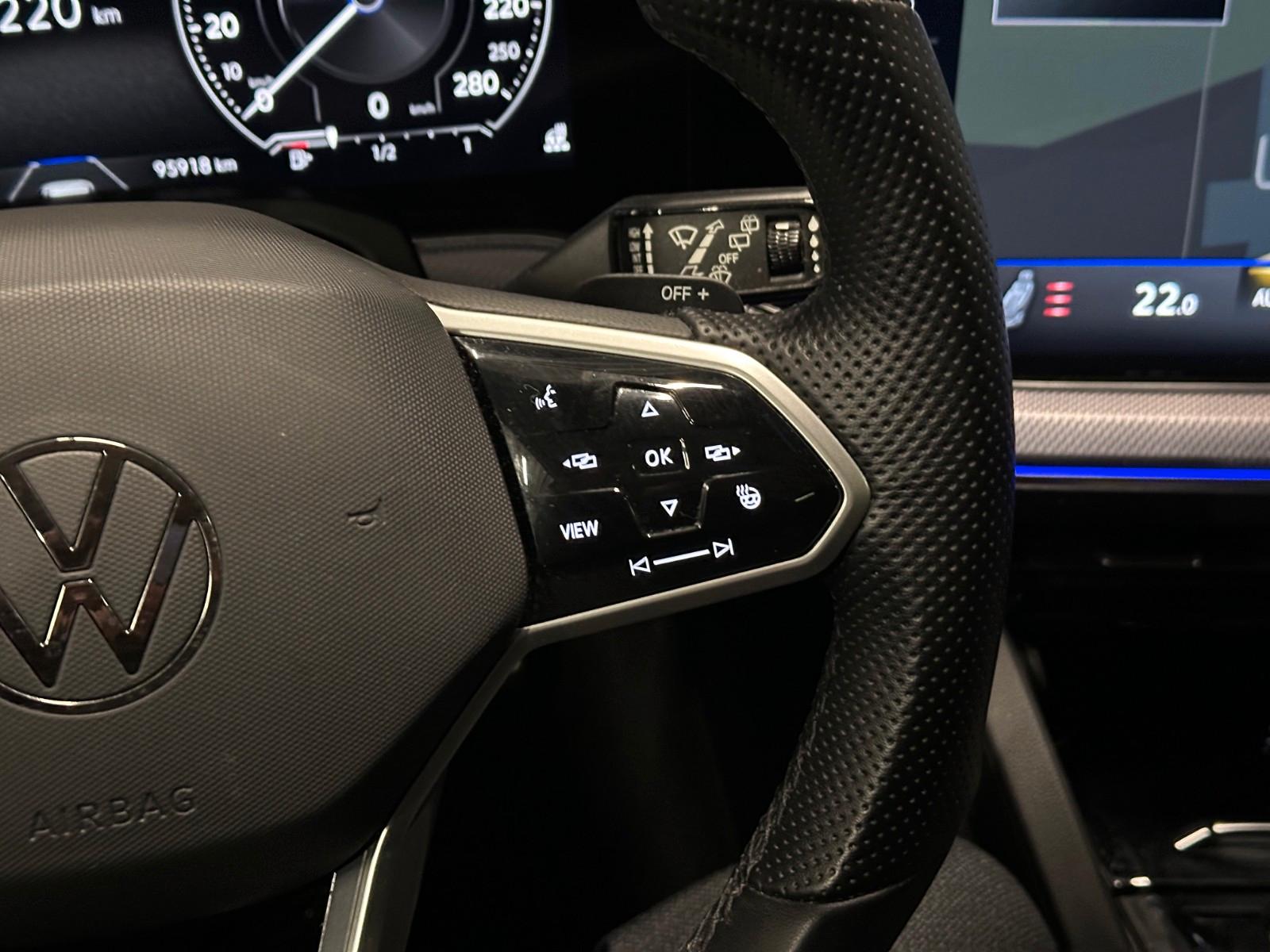 Volkswagen Touareg 4Motion R-Line Style