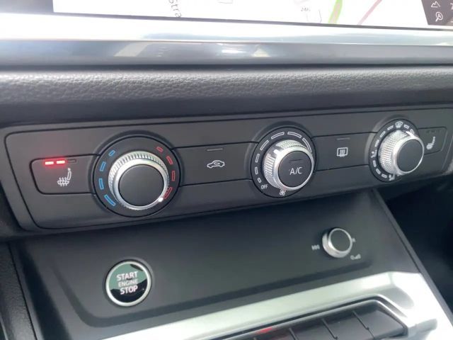 Audi Q3 advanced *DSG*Pano*LED*Navi*SHZ*PDC*