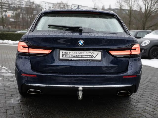 BMW 530 530d Luxury Line Touring xDrive