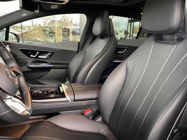 Mercedes-Benz EQE 300 Business Line Sedan