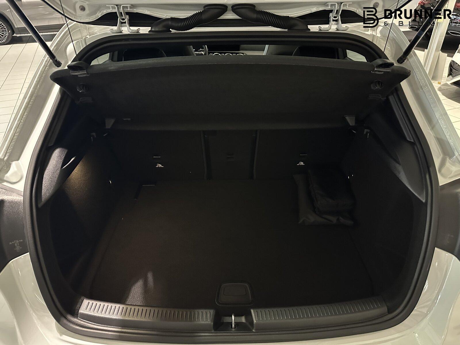 Mercedes-Benz A 250 4MATIC AMG Line