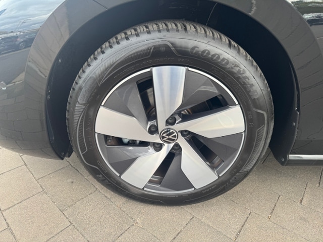 Volkswagen Passat 1.5 eTSI DSG Variant