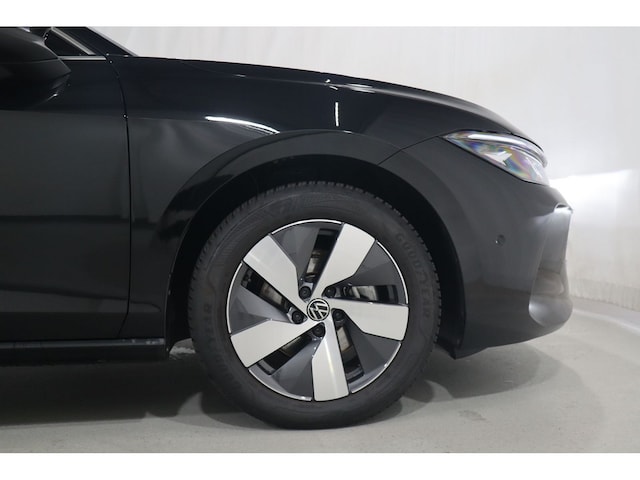 Volkswagen Passat 1.5 eTSI Business DSG Variant