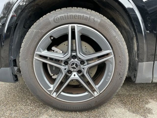 Mercedes-Benz GLA 200 AMG Line