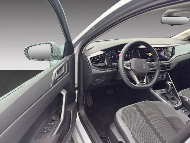 Volkswagen Polo 1.0 TSI DSG Style