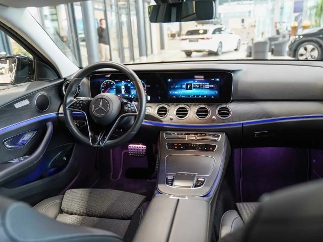 Mercedes-Benz E 220 4MATIC E 220 d Estate