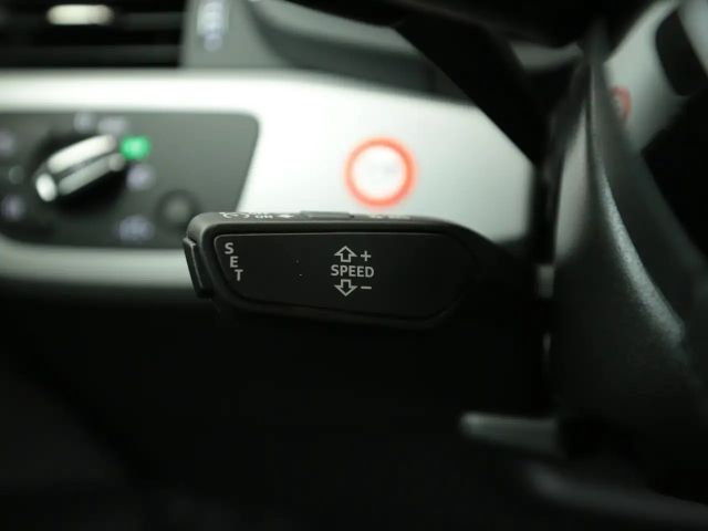 Audi A4 40 TFSI Avant S-Tronic