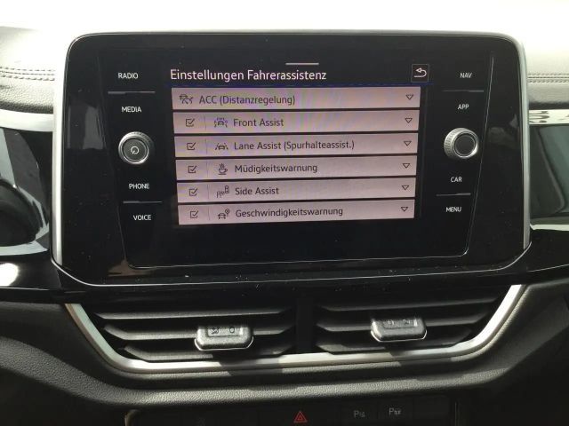 Volkswagen T-Roc 1.5 TSI DSG R-Line