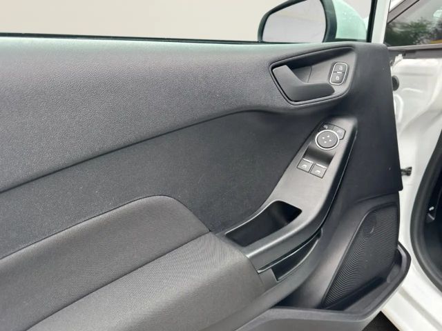 Ford Fiesta Cool & Connect