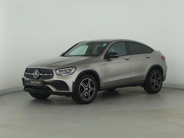 Mercedes-Benz GLC 300 4MATIC AMG Line Coupé