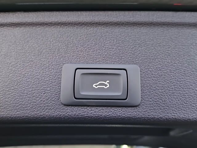 Audi A4 40 TFSI Avant Quattro S-Line S-Tronic