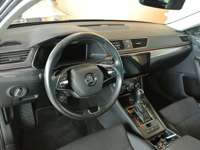 Skoda Superb Style Style