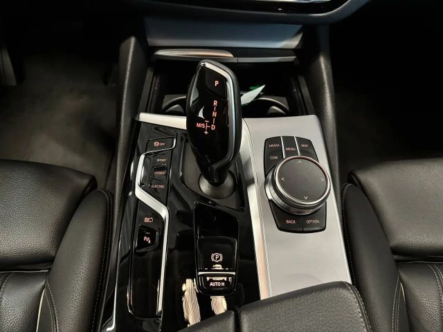 BMW 530 530e Touring