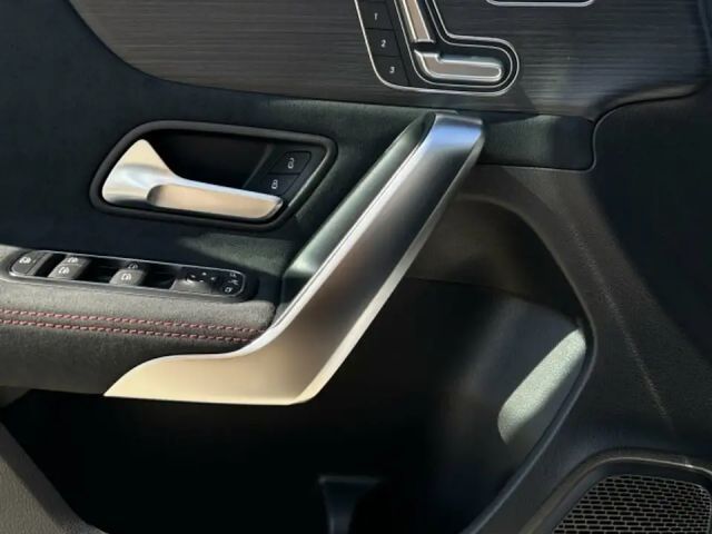 Mercedes-Benz A 200 AMG Line