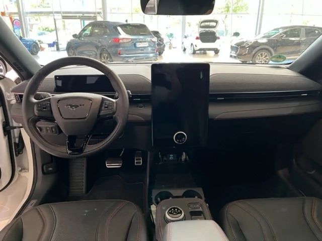 Ford Mustang Mach-E AWD Extended range