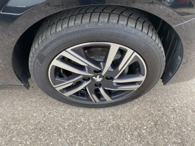 Peugeot 208 Active Pack PureTech