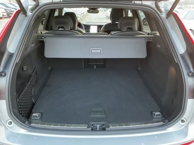 Volvo XC60 Dark Plus