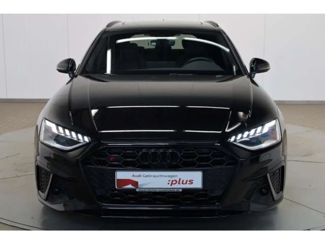 Audi S4 Avant Quattro