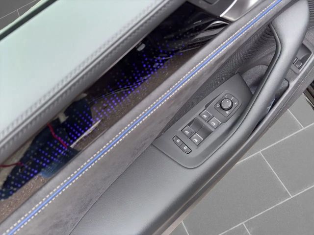 Volkswagen Passat R-Line eHybrid