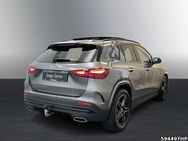 Mercedes-Benz GLA 200 AMG Line