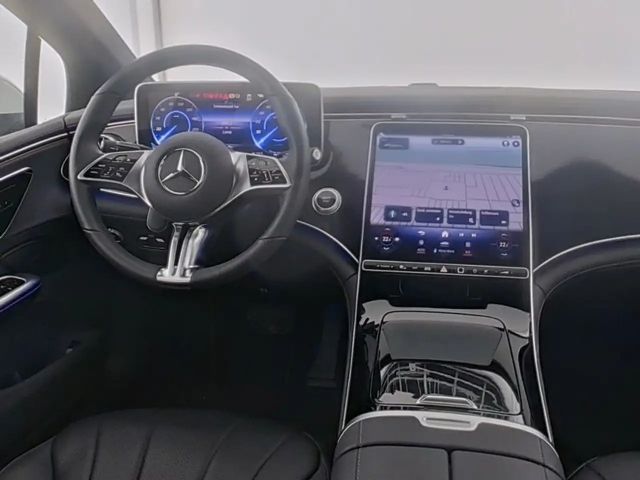 Mercedes-Benz EQE 300 Sedan