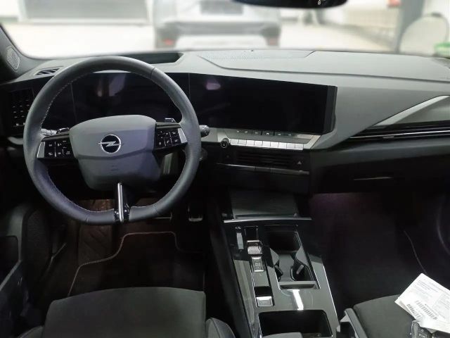 Opel Astra Sports Tourer Ultimate