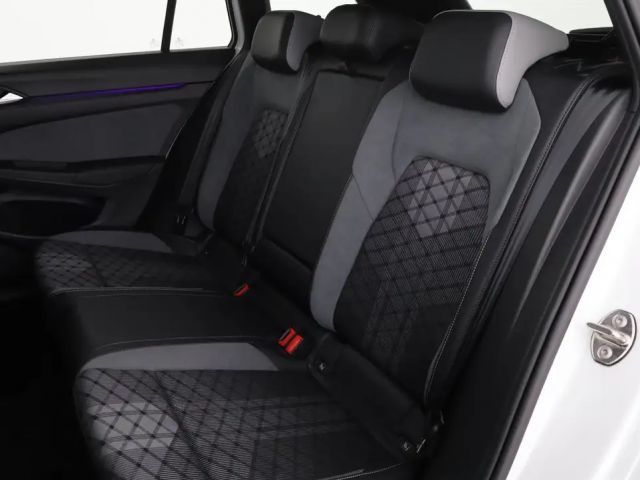 Volkswagen Golf DSG R-Line Variant