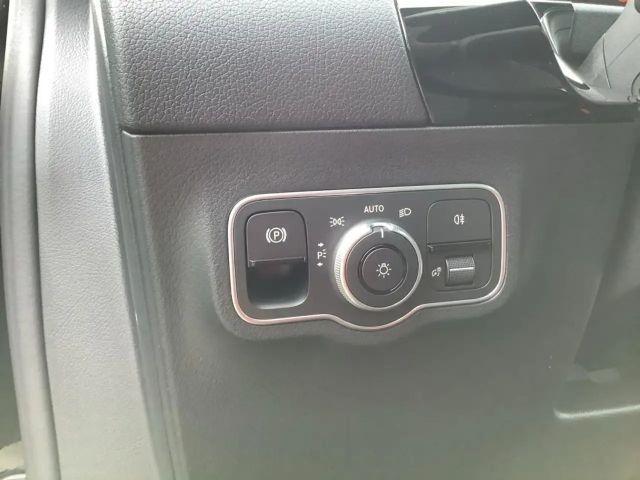 Mercedes-Benz B 200 Progressive