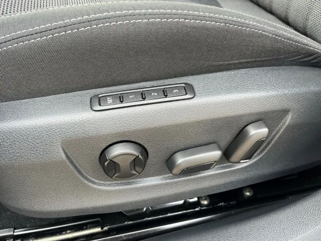 Skoda Superb 2.0 TDI Combi Style Style