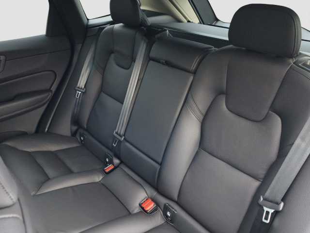 Volvo XC60 AWD Dark Plus