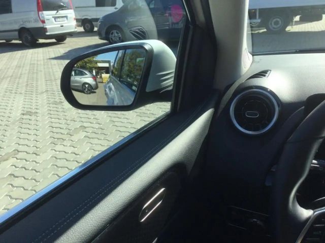 Mercedes-Benz B 180 Progressive