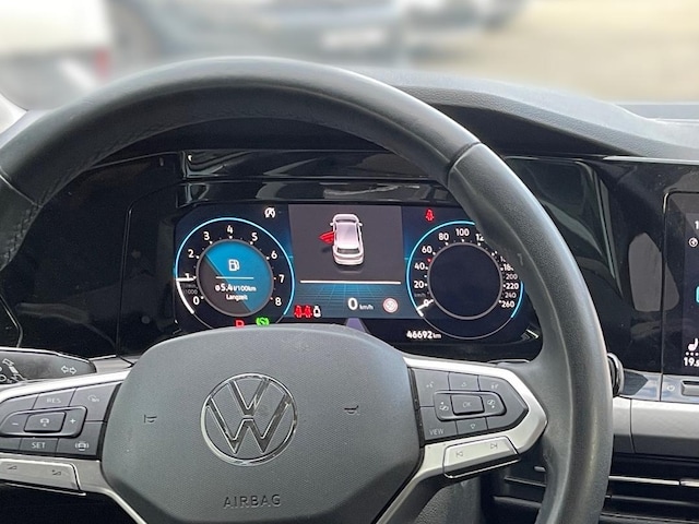 Volkswagen Golf Life