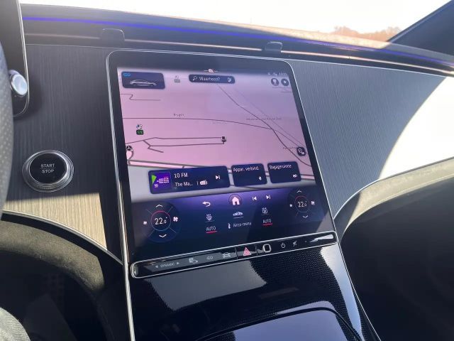 Mercedes-Benz EQE 350 AMG Line Sedan