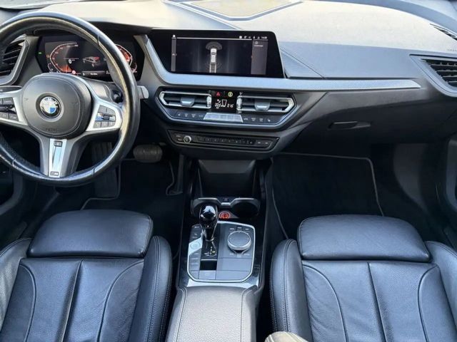 BMW 118 118i Sedan Sport Line