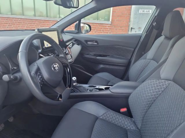 Toyota C-HR Hybride Team D