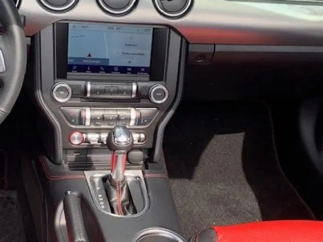 Ford Mustang Convertible GT 5.0 V8