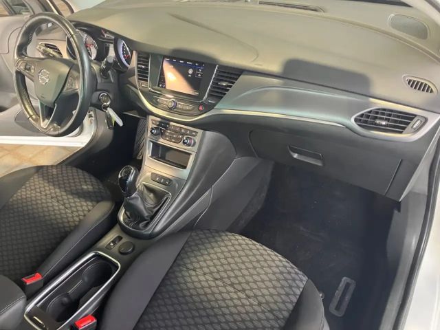 Opel Astra 1.2 Turbo