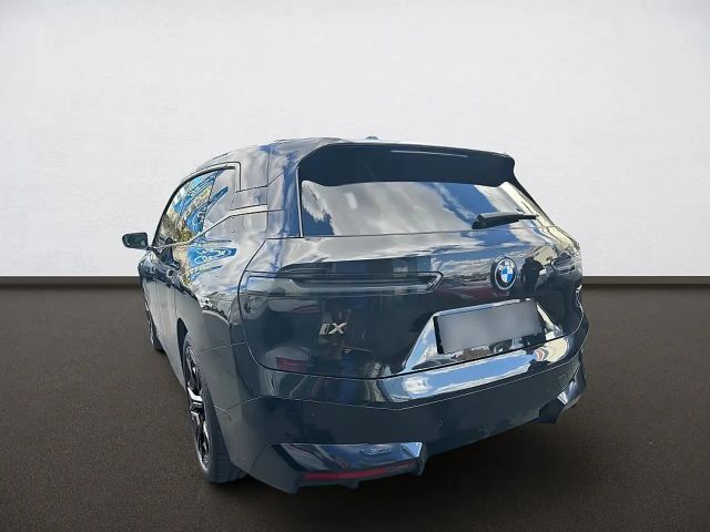 BMW iX xDrive40