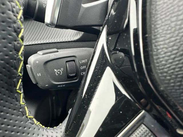 Peugeot 208 GT-Line Hybrid