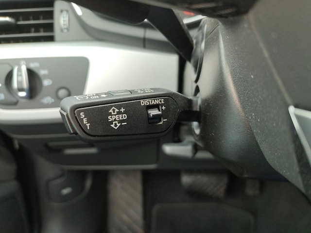 Audi A4 35 TFSI Avant S-Tronic