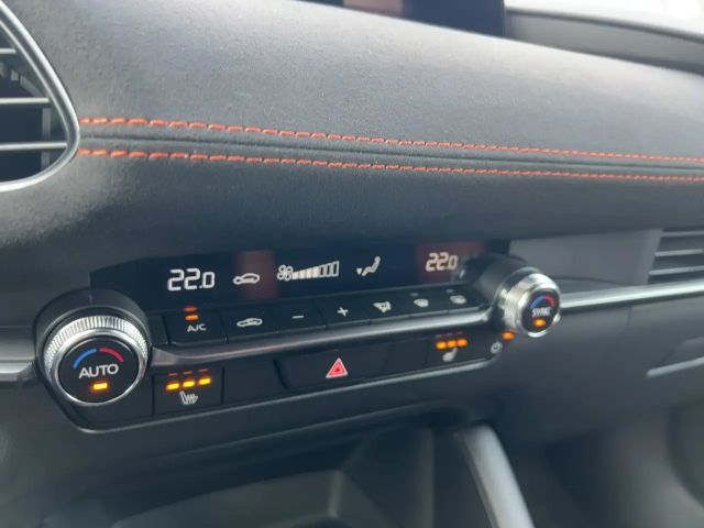 Mazda 3 G140 6MT 2WD NAGISA LED Navi Head-Up