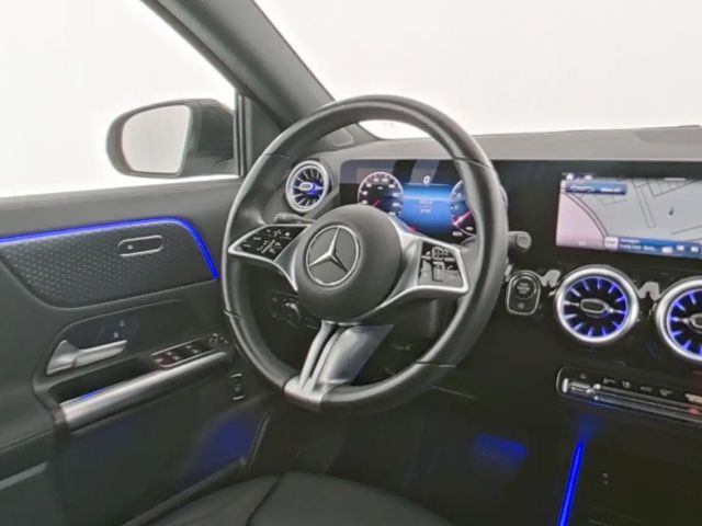 Mercedes-Benz GLA 180 Progressive