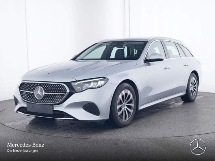 Mercedes-Benz E 220 AVANTGARDE E 220 d Estate