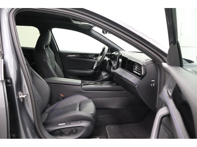 Volkswagen Passat 2.0 TDI R-Line Variant