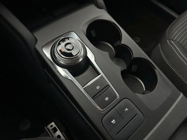 Ford Kuga AWD Hybrid Titanium