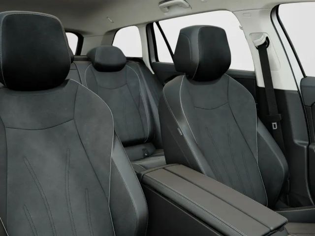 Volkswagen Passat 1.5 eTSI Business DSG Variant