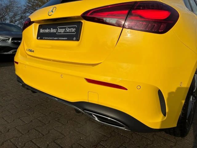 Mercedes-Benz A 200 A 200 d AMG Line