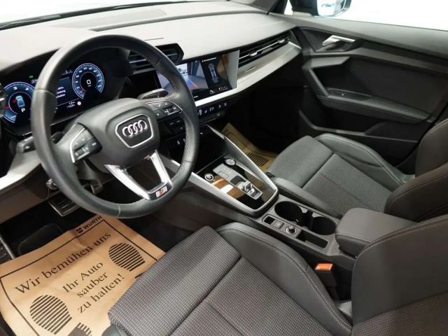 Audi A3 30 TDI S-Tronic Sedan